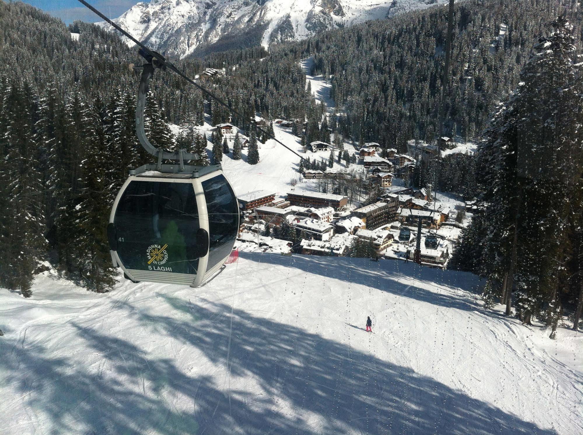 Affittacamere Lago Rotondo Mezzana  Buitenkant foto